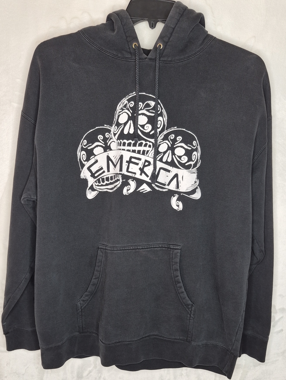 Emerica Black‎ Pullover Hoodie White Skull Trio Graphic Size XL